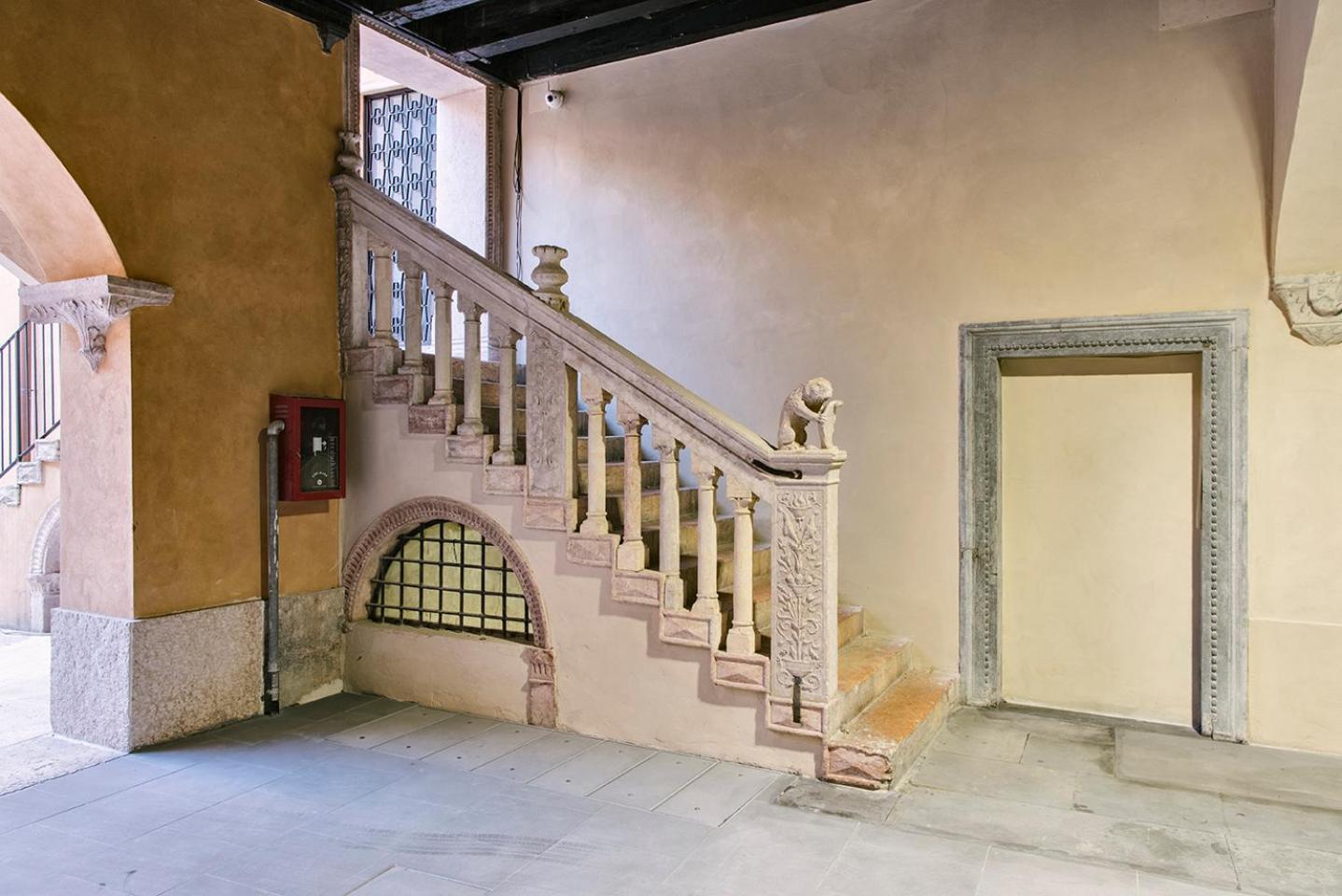 Palazzo Confalonieri Da Lisca Verona Eksteriør bilde