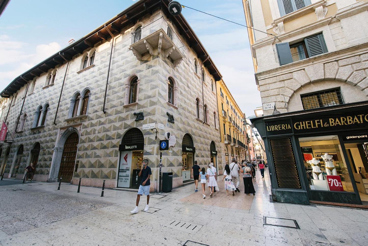 Palazzo Confalonieri Da Lisca Verona Eksteriør bilde